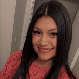 Meet your Posher, Alyssa